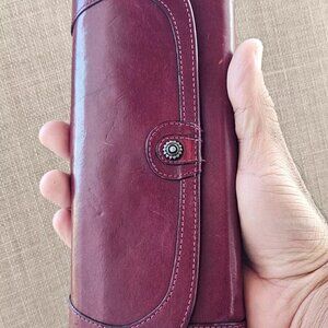Vintage Dakota Wristlet Wallet Cardholder Genuine Leather Burgundy Purse Bag